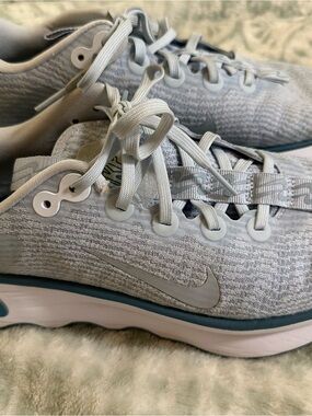 Nike Women's Motiva Light Blue Running Sneakers 10